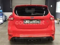 Usado Ford Focus ST 185 CV (136 kW) 2015 Rojo Berlina