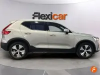 Usado Volvo XC40 Core 163 CV (119 kW) 2022 Gris SUV