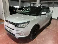 Usado SsangYong Tivoli 128 CV (94 kW) 2016 Gris / plata SUV