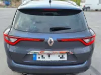 Usado Renault Mégane GrandTour Zen 110 CV (80 kW) 2017 Gris Familiar