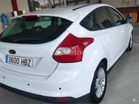 Usado Ford Focus Trend 115 CV (84 kW) 2011 Blanco Berlina
