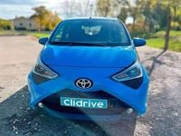 Usado Toyota Aygo X-play 72 CV (52 kW) 2019 Azul Utilitario