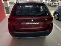 Usado BMW X1 Comfort Edition 143 CV (105 kW) 2011 Rojo SUV