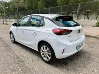 Usado Opel Corsa Elegance 102 CV (75 kW) 2021 Blanco Utilitario