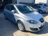 Usado Seat Altea Style 105 CV (77 kW) 2010 Gris Monovolumen
