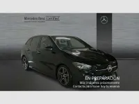 Usado Mercedes B180 116 CV (85 kW) 2022 Negro Utilitario