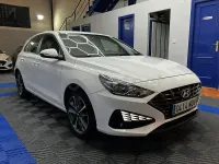 Usado Hyundai i30 110 CV (80 kW) 2023 Blanco Berlina