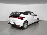 Usado Hyundai i20 84 CV (61 kW) 2022 Blanco Utilitario