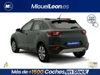 Usado Kia Stonic 101 CV (74 kW) 2023 Gris SUV