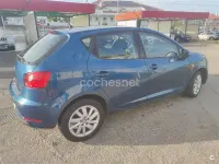 Usado Seat Ibiza Style 105 CV (77 kW) 2015 Azul Berlina