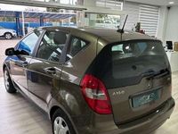 Usado Mercedes A160 82 CV (60 kW) 2010 Beige Utilitario