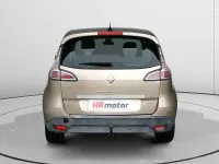 Usado Renault Scénic III LIMITED 115 CV (84 kW) 2015 Marrón Monovolumen