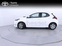Usado Toyota Yaris 125 CV (91 kW) 2023 Blanco Utilitario