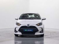 Usado Toyota Yaris Hybrid Business Edition 75 CV (55 kW) 2022 Blanco Berlina