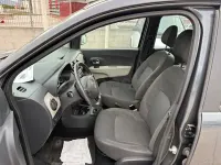 Usado Dacia Lodgy Lauréate 90 CV (66 kW) 2015 Gris / plata Monovolumen