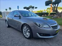 Usado Opel Insignia Eco 136 CV (100 kW) 2017 Gris / plata Berlina