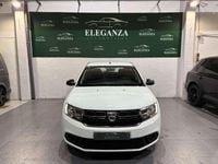 Usado Dacia Sandero Lauréate 75 CV (55 kW) 2018 Blanco Utilitario