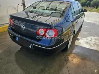 Usado VW Passat Highline 140 CV (102 kW) 2008 Azul Berlina