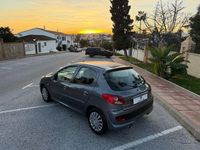 Usado Peugeot 206+ 70 CV (51 kW) 2012 Gris / plata Utilitario