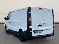 Usado Nissan Primastar 110 CV (80 kW) 2022 Blanco Monovolumen