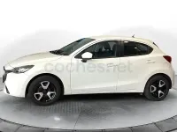 Usado Mazda 2 Center-Line 90 CV (66 kW) 2023 Blanco Utilitario