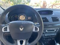 Usado Renault Mégane Dynamique 110 CV (80 kW) 2012 Gris / plata Berlina