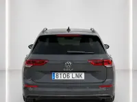 Usado VW Golf VIII Life 116 CV (85 kW) 2021 Gris Familiar