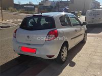 Usado Renault Clio II Authentique 70 CV (51 kW) 2010 Blanco Berlina