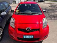 Usado Toyota Yaris Live 90 CV (66 kW) 2009 Rojo Utilitario