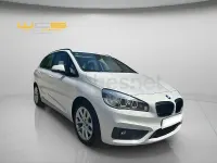 Usado BMW 225 Active Tourer 224 CV (164 kW) 2016 Blanco Monovolumen