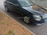 Käytetty Mercedes E200 Avantgarde 136 HP (100 kW) 2015 Musta Sedan