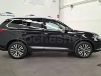 Usado Mitsubishi Outlander Motion 150 CV (110 kW) 2020 Negro SUV