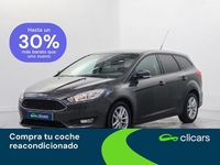 Usado Ford Focus Trend+ 120 CV (88 kW) 2017 Gris / plata Familiar