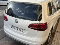 Usado VW Sharan Advance 150 CV (110 kW) 2017 Blanco Monovolumen