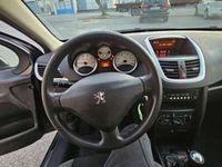 usado Peugeot 207 1.4i 16v X-Line