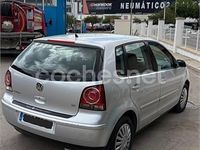 Usado VW Polo Advance 75 CV (55 kW) 2005 Gris / plata Utilitario