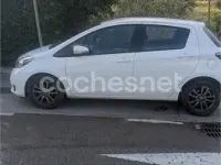 Occasion Toyota Yaris Active 99 ch (72 kW) 2014 Blanc Citadine