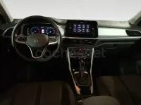 Usado VW T-Roc Life 150 CV (110 kW) 2023 Rojo SUV