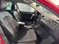 Usado Skoda Superb Style 150 CV (110 kW) 2021 Rojo Familiar