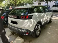 Usado Peugeot 3008 Active 131 CV (96 kW) 2018 Blanco SUV