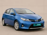 Usado Toyota Auris 132 CV (97 kW) 2014 Azul Berlina