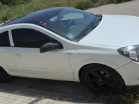 Usado Opel Astra GTC Enjoy 105 CV (77 kW) 2006 Blanco Utilitario
