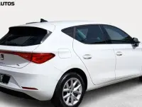 Usado Seat Leon Style 110 CV (80 kW) 2022 Blanco