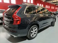 Usado Volvo XC90 Momentum 250 CV (183 kW) 2021 Gris / plata SUV