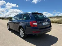 Usado Skoda Octavia Style 110 CV (80 kW) 2016 Azul Familiar