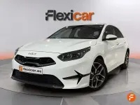 Usado Kia Ceed 100 CV (73 kW) 2023 Blanco Utilitario