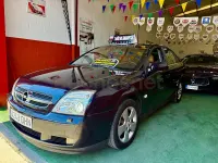 Usado Opel Vectra Sport 150 CV (110 kW) 2006 Negro Berlina