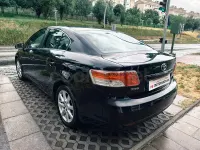Usado Toyota Avensis Advance 126 CV (92 kW) 2009 Negro Berlina