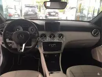 Usado Mercedes A200 Urban 136 CV (100 kW) 2014 Gris / plata Utilitario