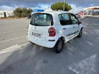 Usado Renault Modus Dynamique 80 CV (58 kW) 2005 Blanco Monovolumen